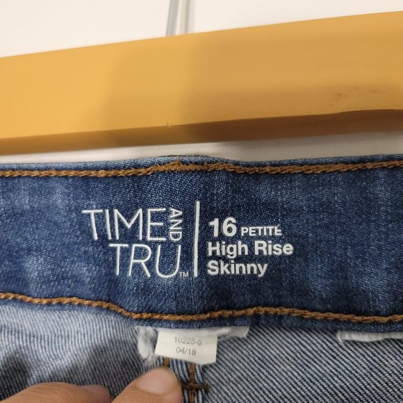 Time and Tru Denim Blue Jeans High Rise Skinny Slim Womens Plus Size 16 Petite - Picture 4 of 12